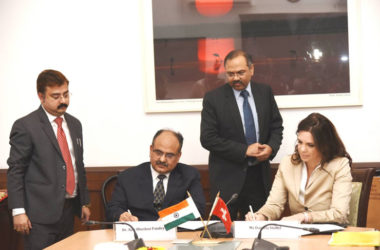 India, Swiss Discuss Ways to Handle ‘Black Money Holders’