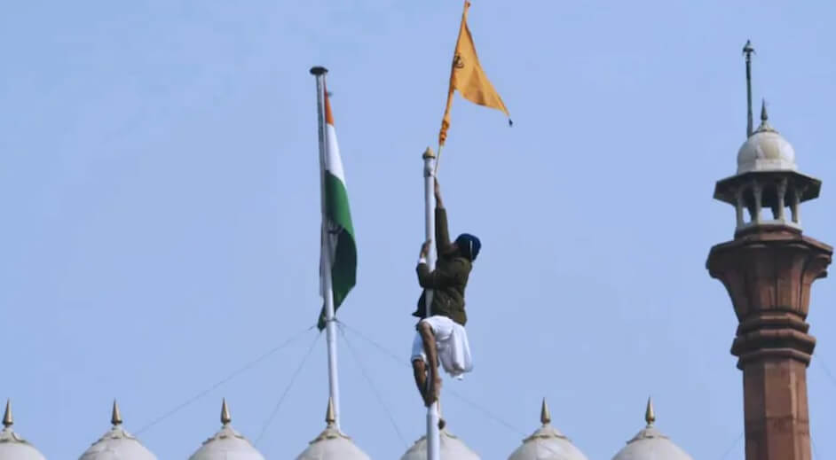 Red Fort Hoisted The Sikh Religious Flag
